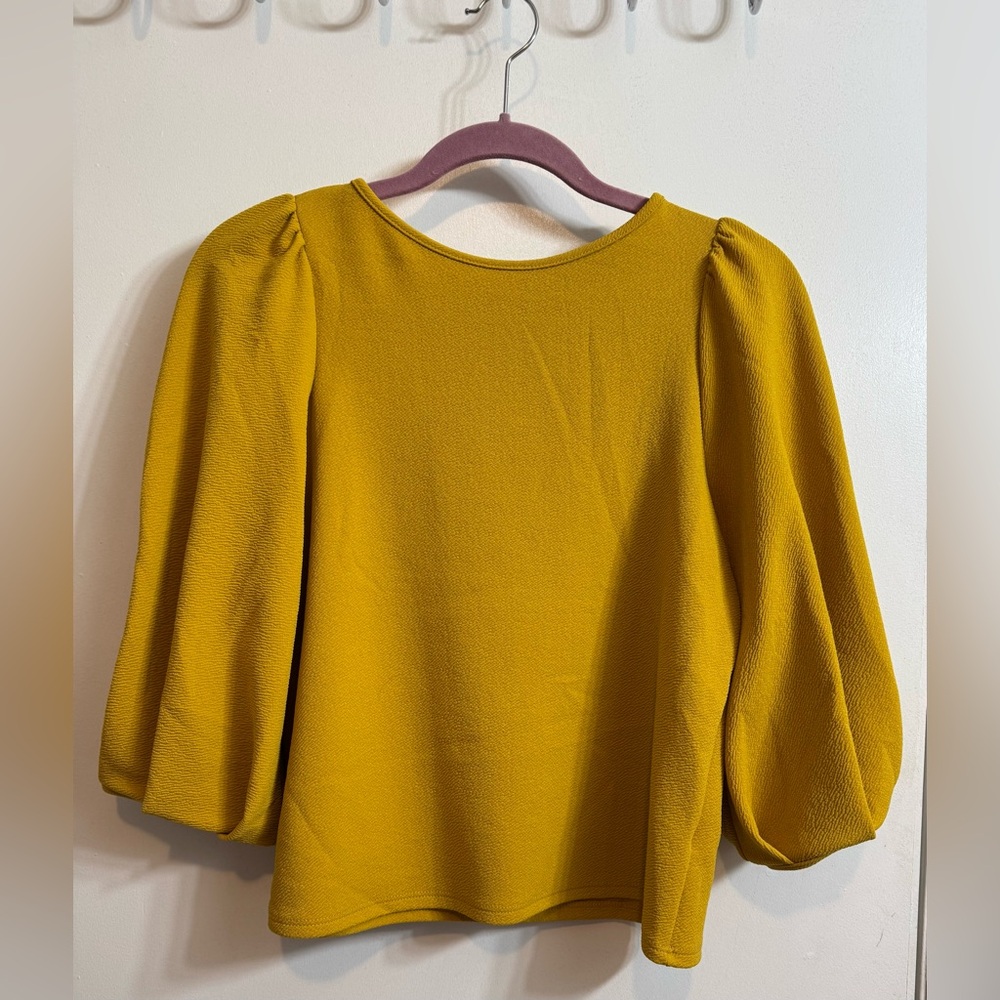 Green Envelope Los Angeles Top S - Picture 7 of 8